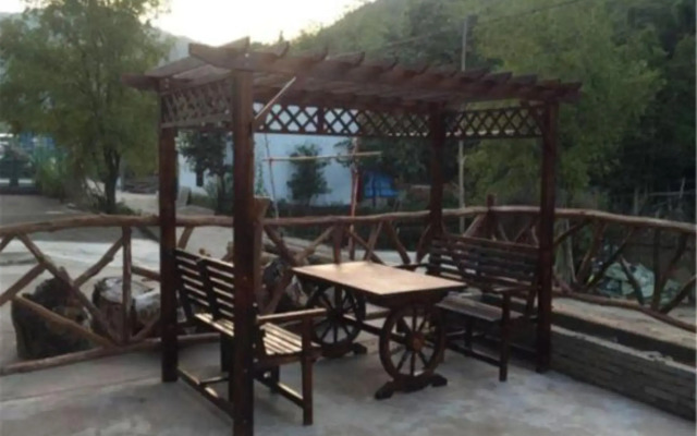 Shancheng Xiaozhan B&B