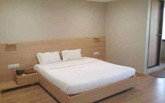 Hotel Berlin Gandhinagar