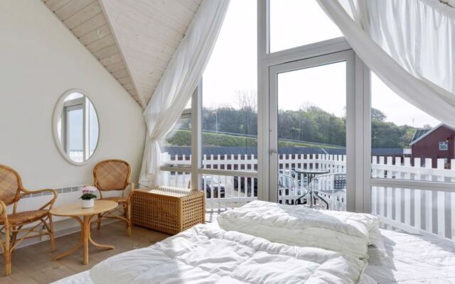 "Kunegunda" - 10m from the sea in Bornholm