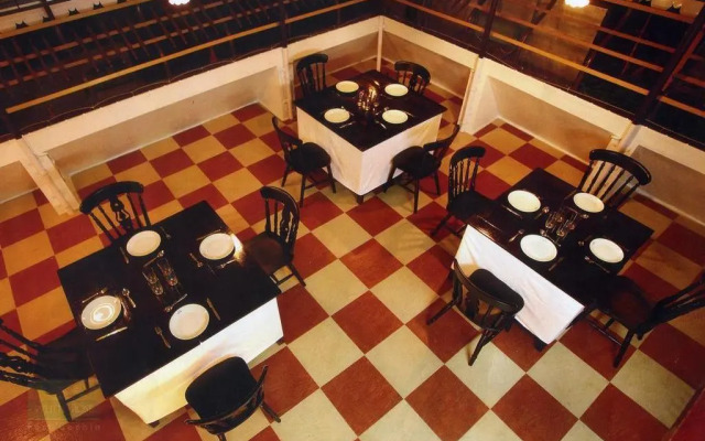 Hotel White Rose