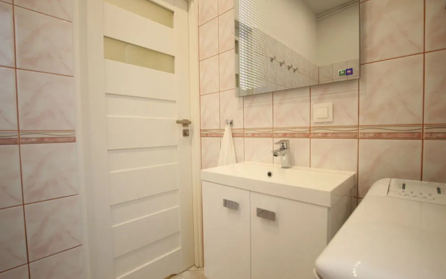 Rainbow Apartments 3