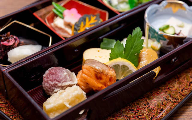 Nishijinkita Hagi Ajisai