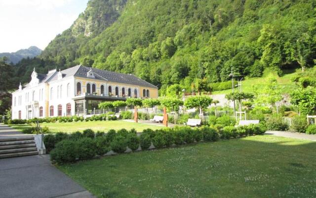 Appartement Cauterets, 3 pièces, 6 personnes - FR-1-234-124