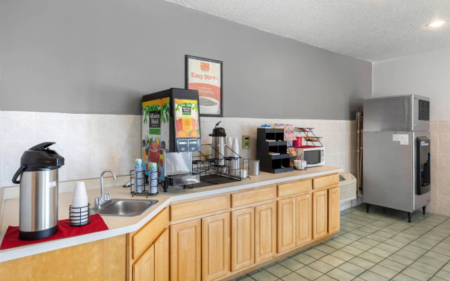 Econo Lodge Inn & Suites Socorro