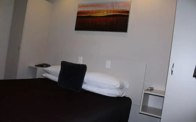 Rose City Motel