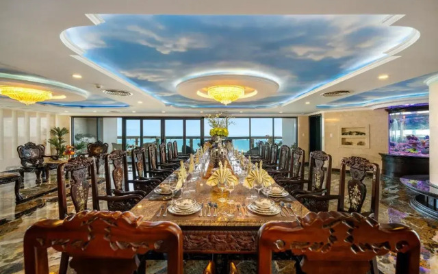 Luxury Family Beach Da Nang