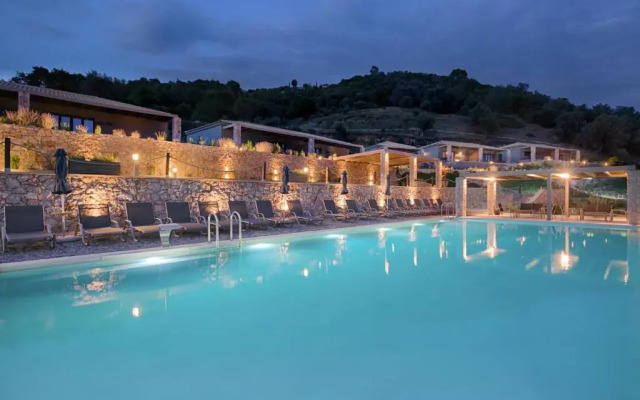 Elimnion Resort
