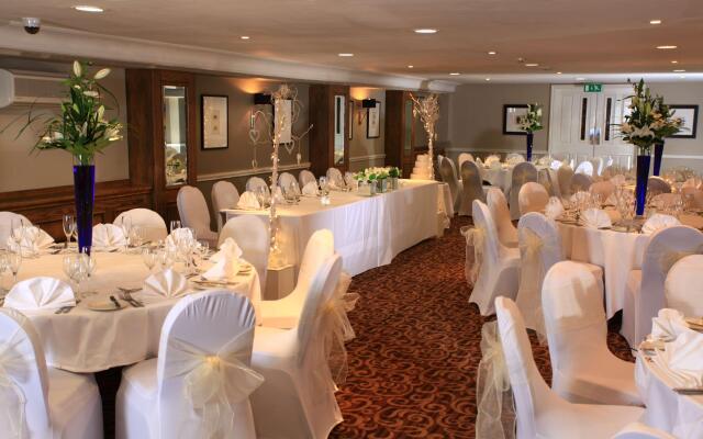 Best Western Plus Pinewood Manchester Airport-Wilmslow Hotel