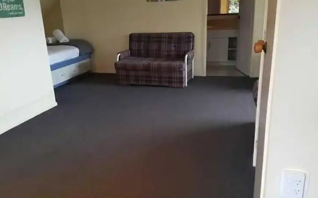 Hostal Arti II