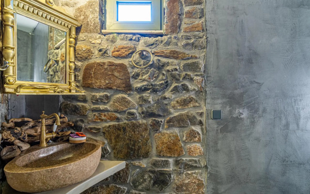 Perachori Boutique Studios in square