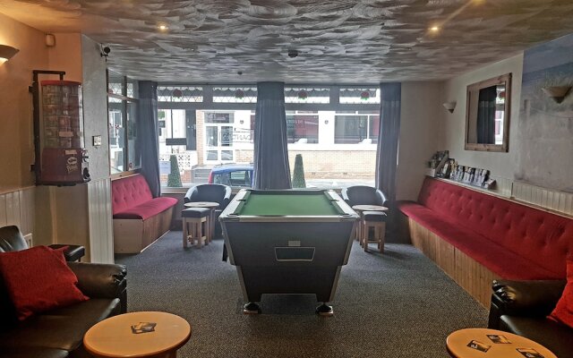 Ascot Hotel