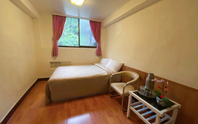Ali-Shan Dengshan Hotel