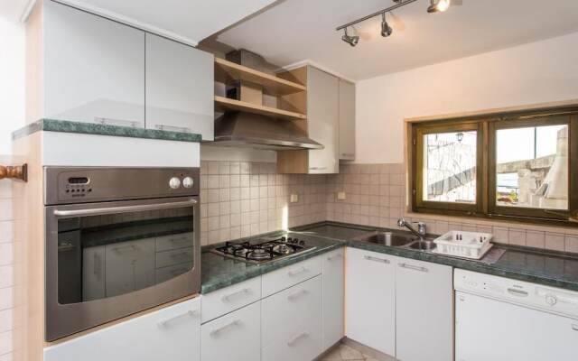 Apartment Little House