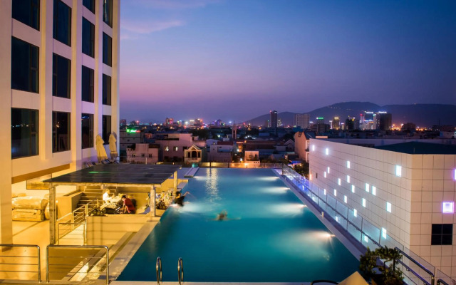 Royal Lotus Hotel Danang