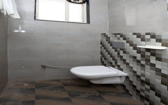 OYO 11078 Home 2BHK Cozy stay near Gulab Bagh