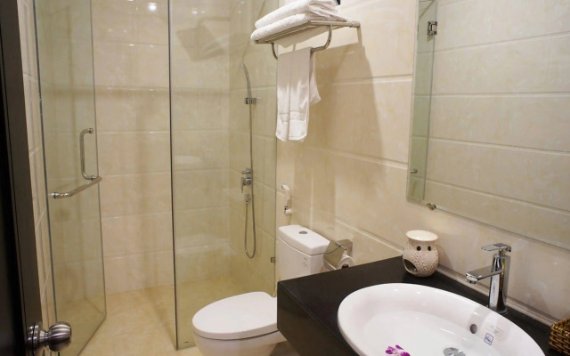 Golden Star Hotel