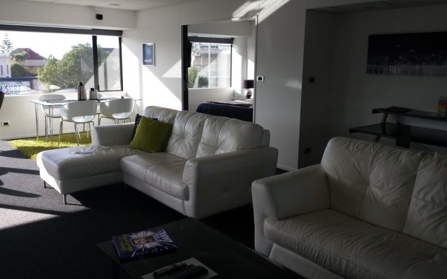 Sumner Re Treat Luxury Apartments
