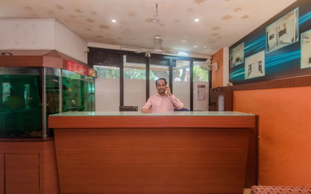 OYO 22061 Hotel Khwaishh Presidency