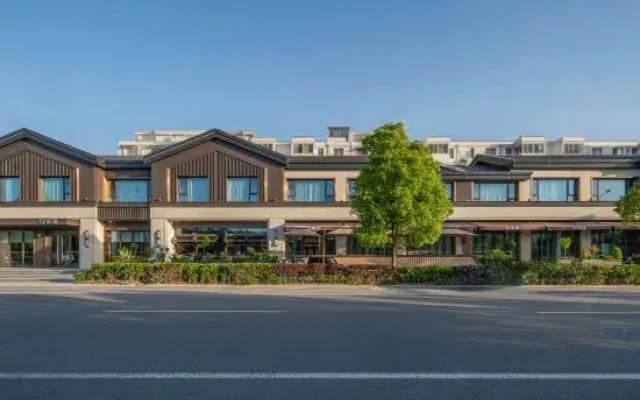 Yangzhou Slender West Lake Tongpai Hotel