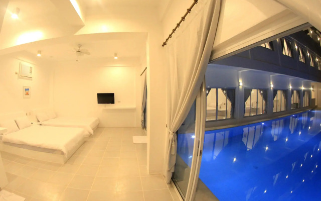 Coron Bluewave Hotel