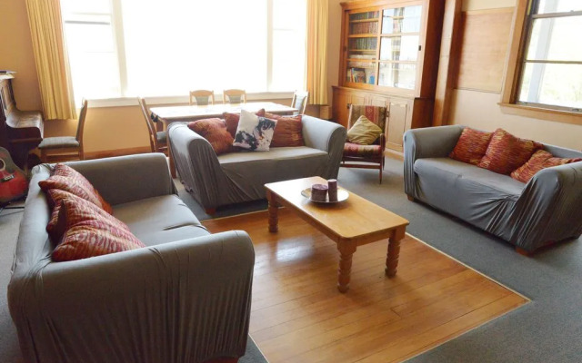 South Of The Barber Hostel