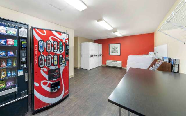 Extended Stay America Suites Los Angeles Valencia