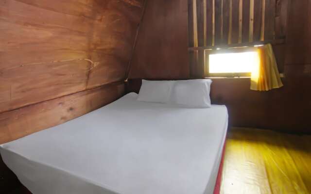 Hotel O Awenk Homestay Near SD Gunung Wakul