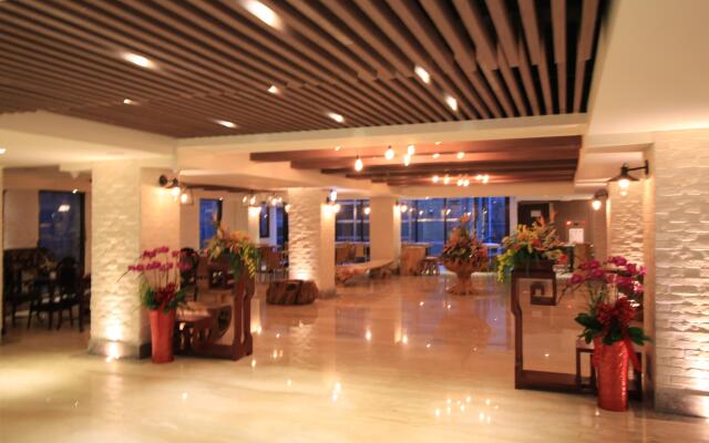 Lan Kwai Fong Garden Hotel