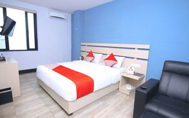 Oyo 592 Budget Hotel by the Harbour