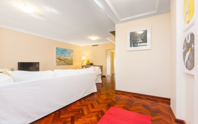 Luxurious Perth Townhouse