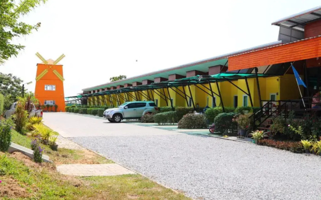 The Moonlight Resort