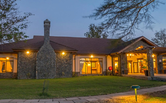 Sweetwaters Serena Camp