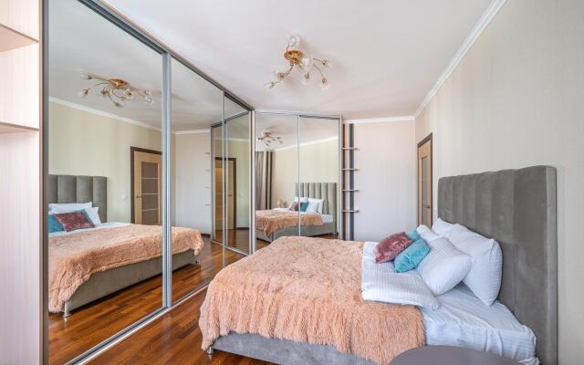 Sleep and Shower on Chapaev Street