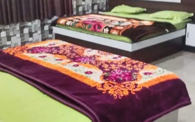 Hotel Premdeep Aashray Vridavan