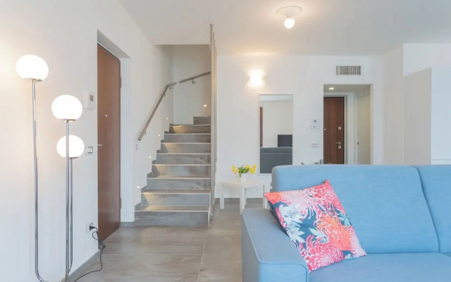 Dream Lake Apartments by Rent all Como