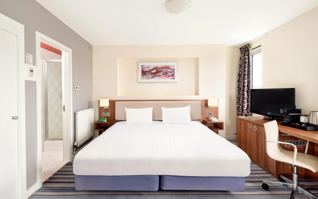 Holiday Inn Brighouse by IHG