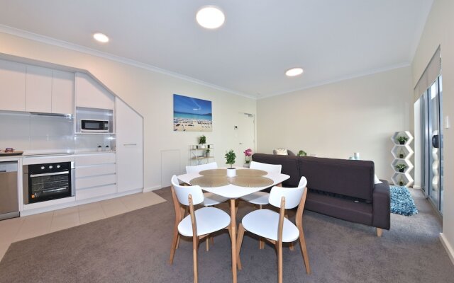 Modern Apartment in Perth City 1703
