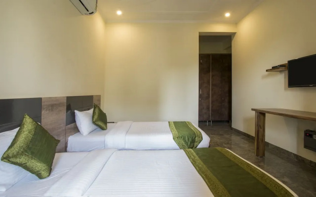 Treebo Trend Corporate 32