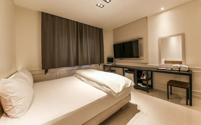 Win Hotel