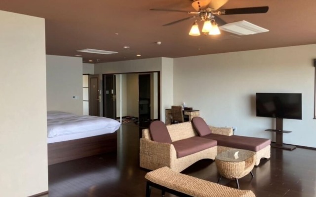 New WestPeninsula Hotel