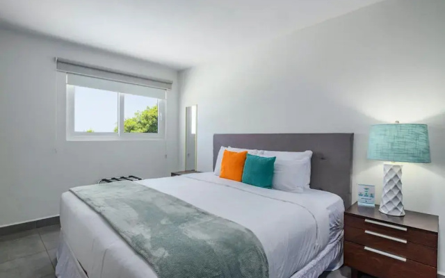 Turibana Plaza Suite 14