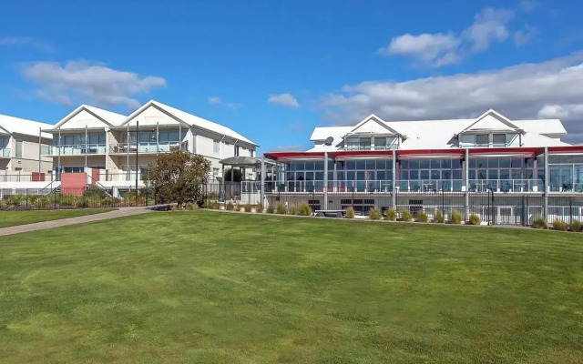York Cove Hotel
