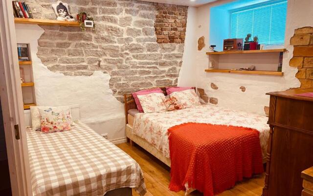 Cozy City Veerenni studio