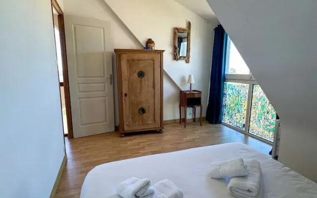 House in Ploudalmezeau With Beach Access