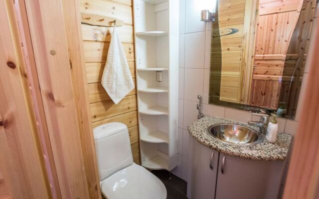 Lomaylläs/ hankipolku 2