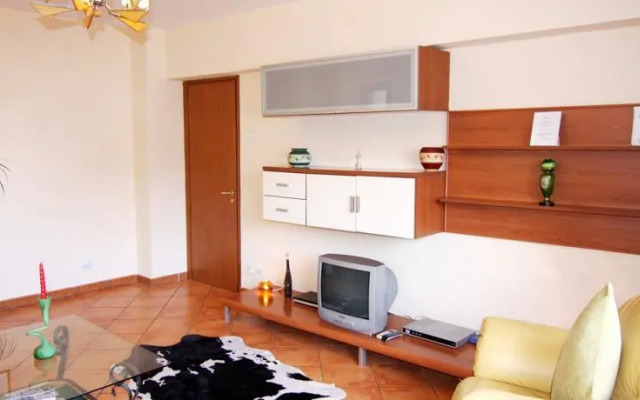 Everest One Bedroom Apartment