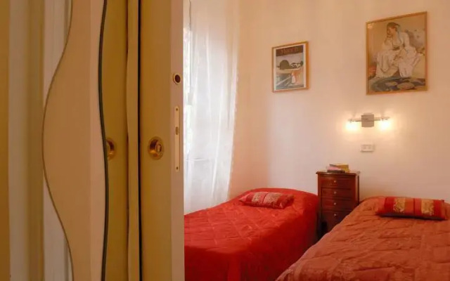 Rome Accommodation Porta Portese Apartment