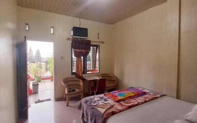 WISMA SUNRISE GUEST HOUSE jln perwira atau jln kaliaga no 5A Berastagi – Guest Rooms – Berastagi