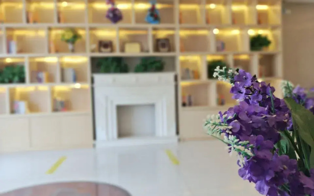 GreenTree Inn (Beijing Liangxiang Suzhuang Metro Station)