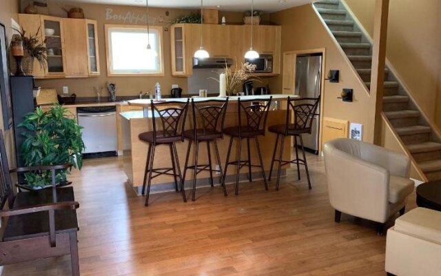 Dauphin Inn Express
